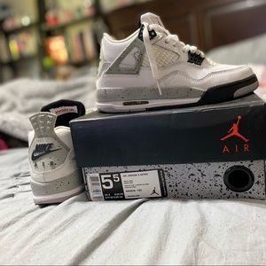 Jordan 4 Cement